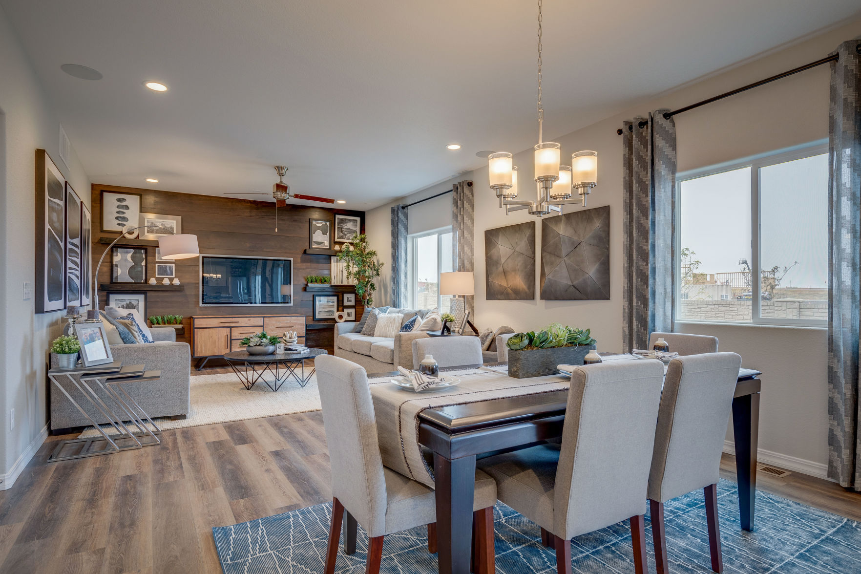 Adv Imagery Residence 40205 Col Gazette.jpg